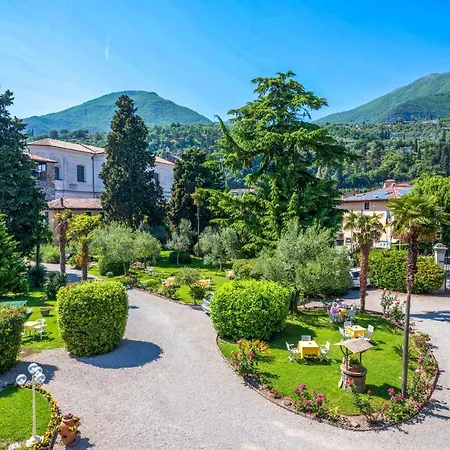 Maderno Готель 4*