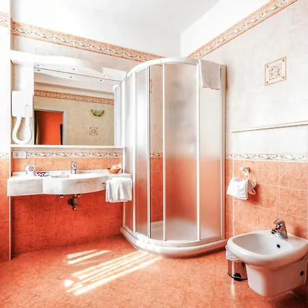 Maderno 4* Тосколано-Мадерно